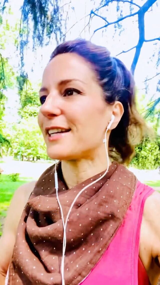I so often get the question… “V, how in the world are you so consistent online & for so many years now?”

If you want to know how I keep showing up & making content (which is a key ingredient in having a thriving online business), this ones’s for you …

#empath
#empathentrepreneur 
#soulcenteredbusiness 
#visibility
#leadwithlove